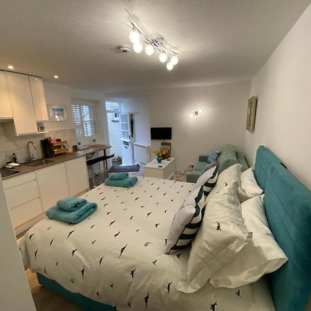 Sweet Caroline - Luxury Studio Stone'S Throw From Mousehole Harbour Exterior photo
