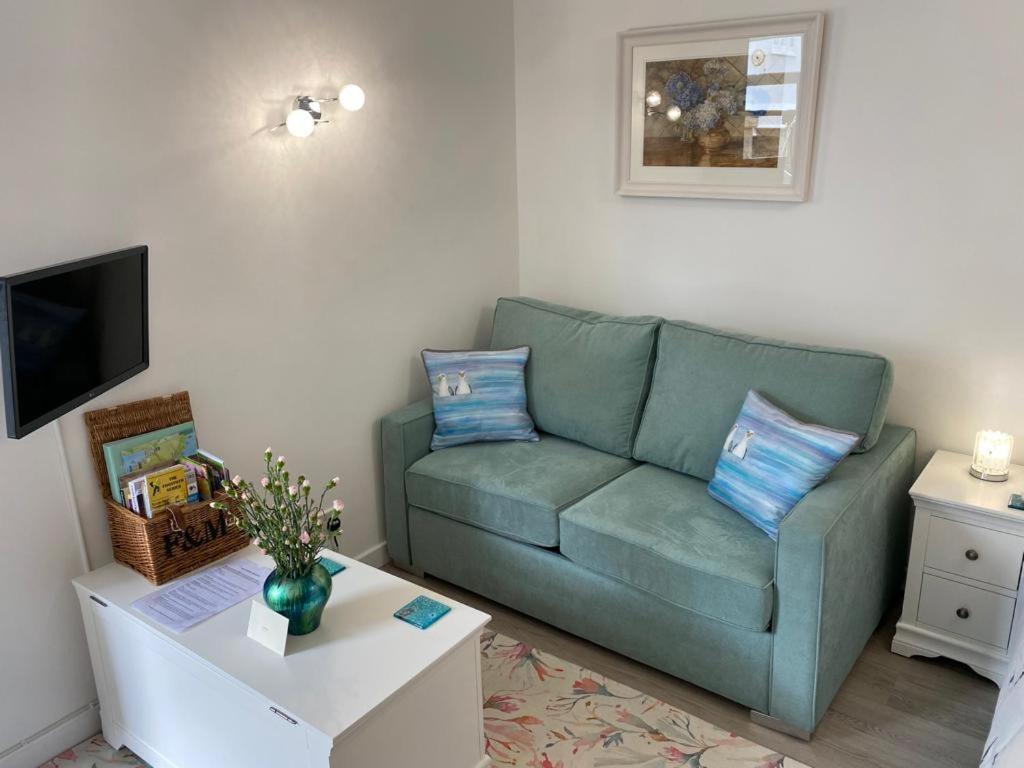 Sweet Caroline - Luxury Studio Stone'S Throw From Mousehole Harbour Exterior photo